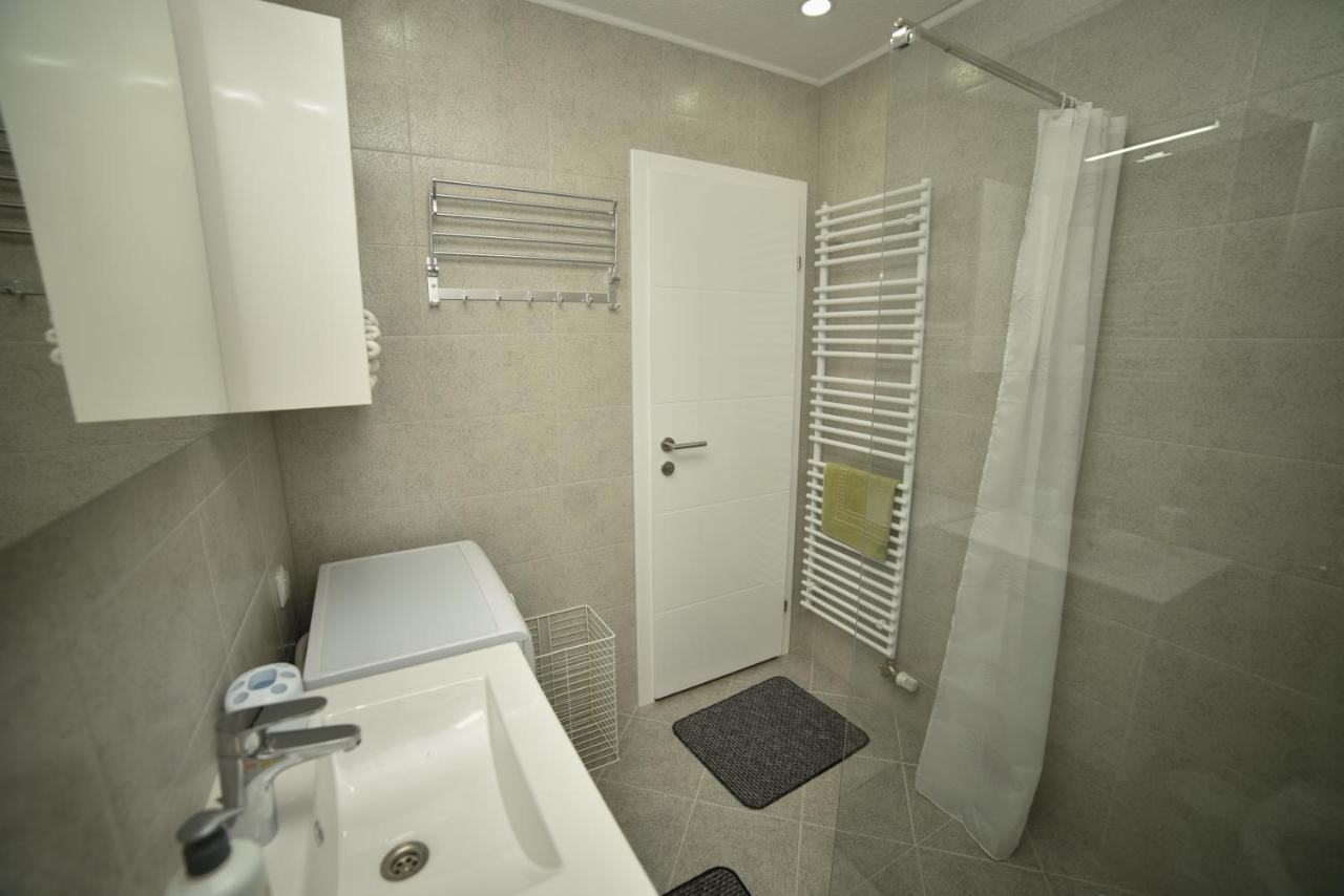 Apartman Slatki Dom 1 塞拉耶佛 外观 照片